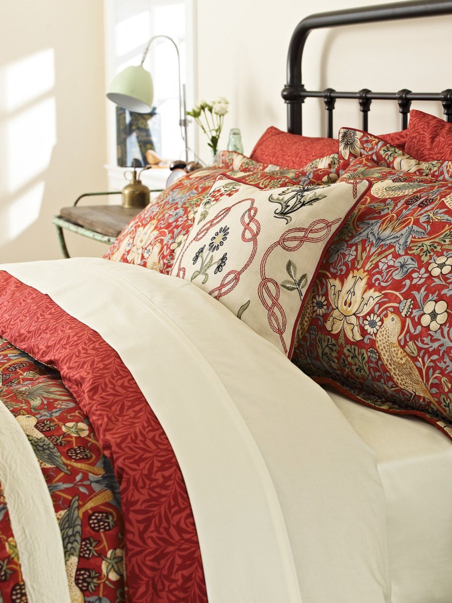 Home & Tech Morris & Co Bed Linen | Strawberry Thief Duvet Cover Red