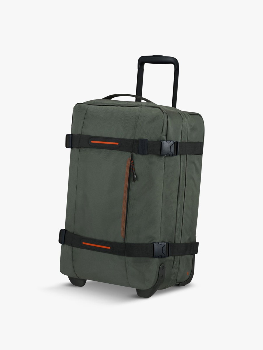 Home & Tech American Tourister | Small Duffle With Wheels Green