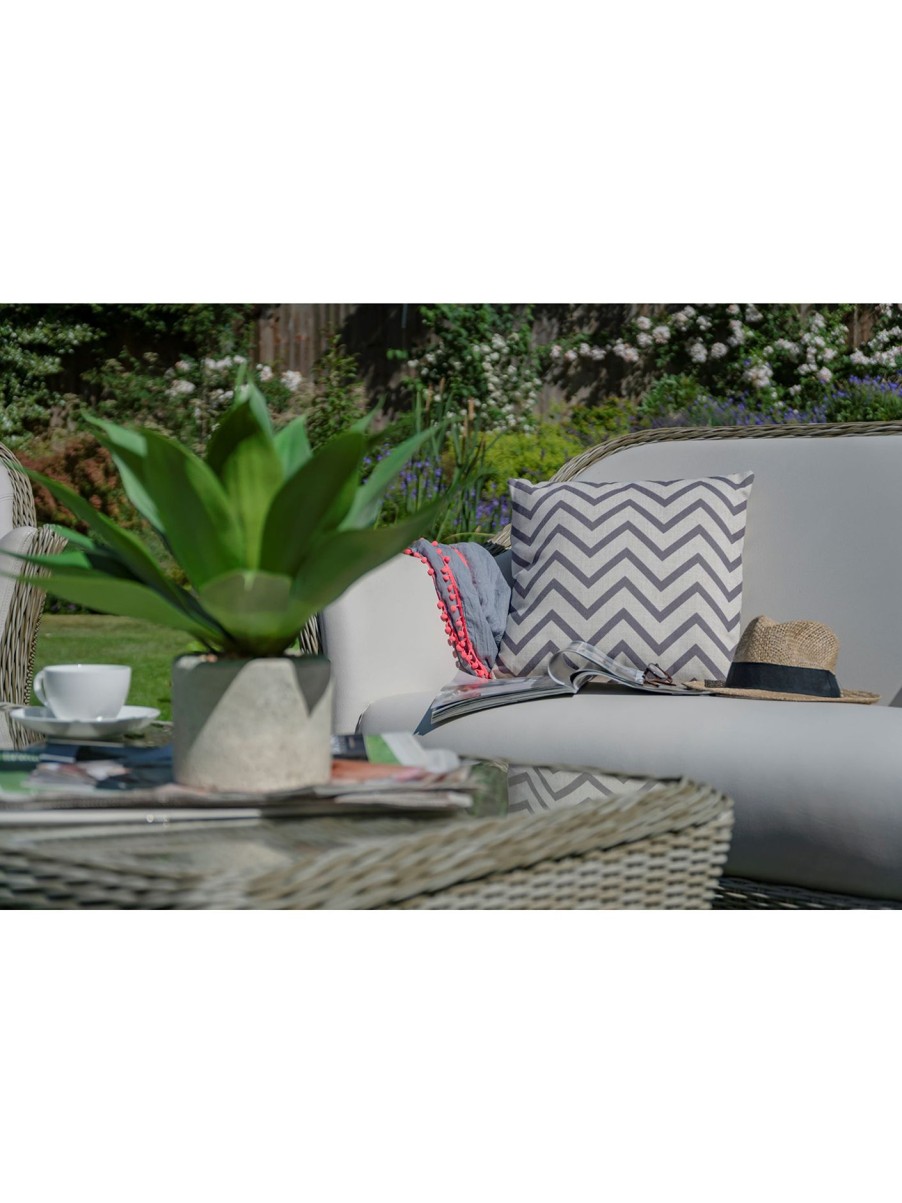 Furniture & Outdoor Bramblecrest Garden Cushions | Chevron Cocoa Square Scatter Cushion Brown